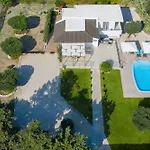 Sugar View Villa In Kolymbia